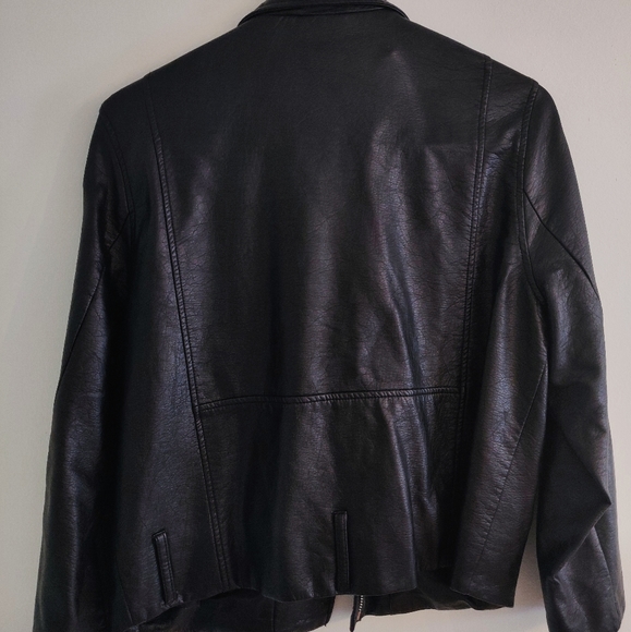 Cheap Monday faux leather jacket (waist length,M) - Picture 2 of 2